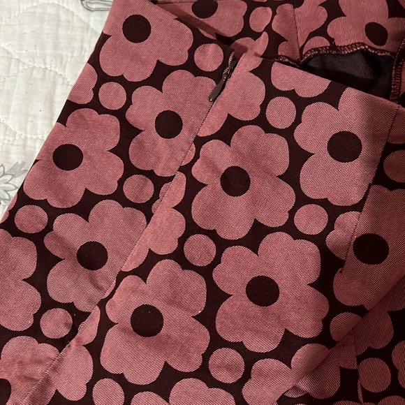 UO Retro Floral Mini-Skirt - Picture 5 of 7